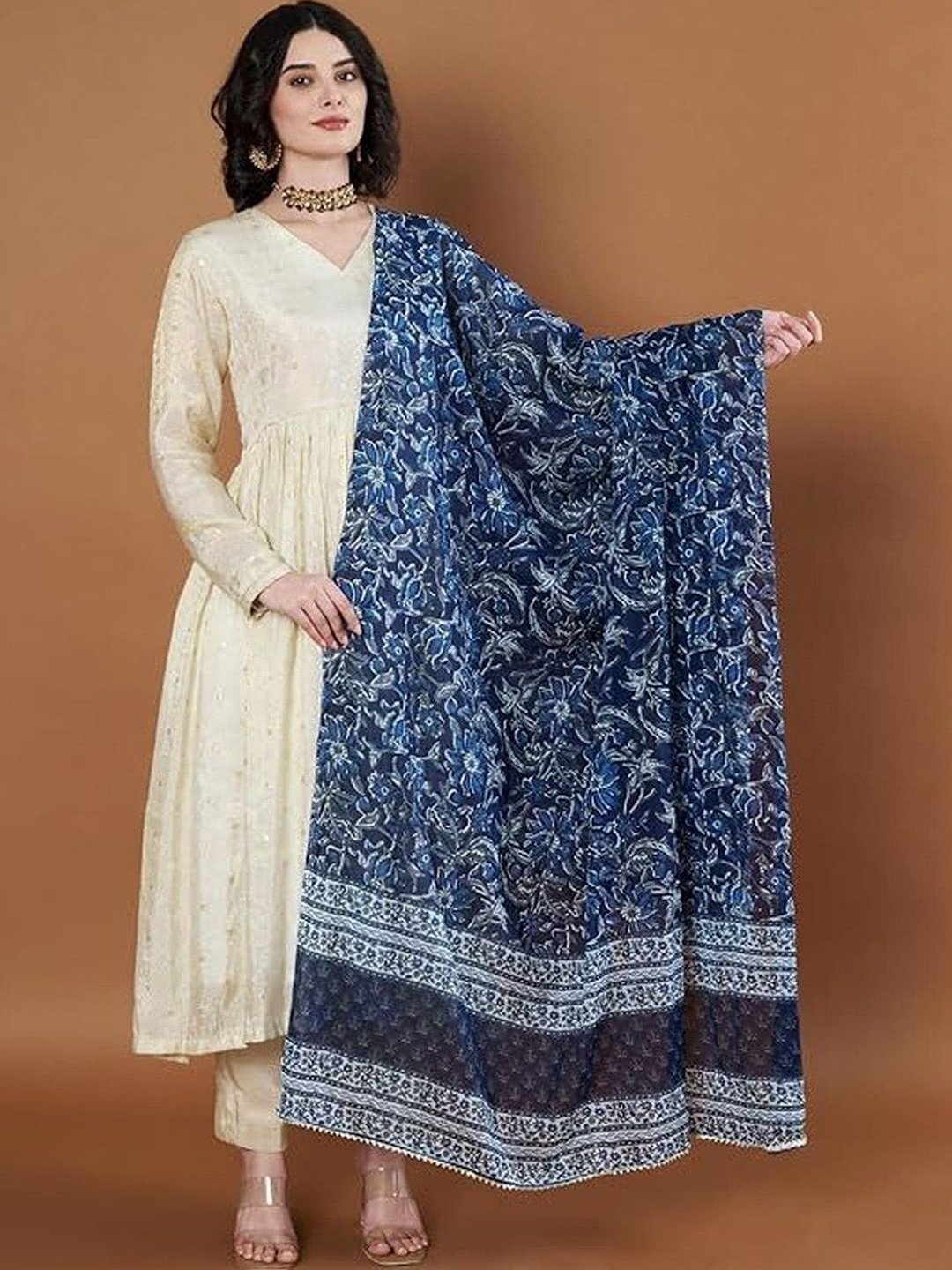 AKSHADEEP Women Jaipur Block Print Pure Cotton Dupatta with Gotta Patti