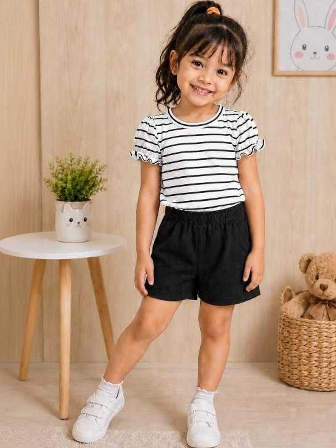 RAMIAAZ Girls Striped T-shirt with Shorts