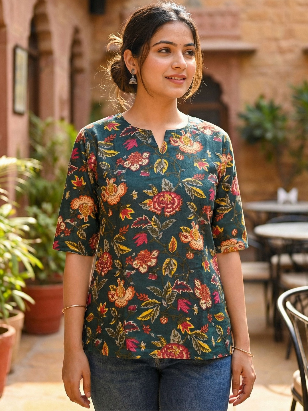 JANKHI Floral Printed V-Neck Kurti