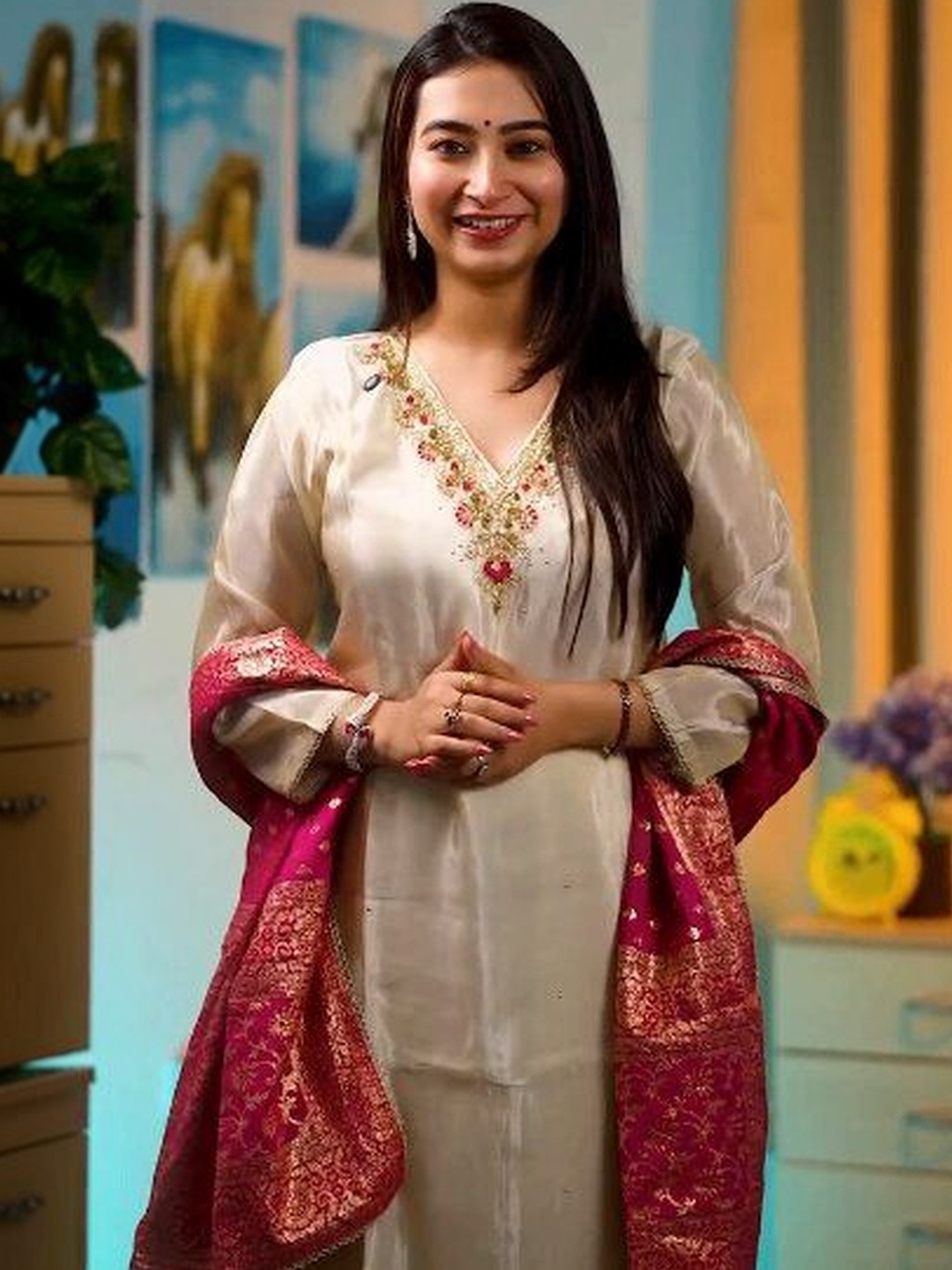 Prisachi Women Ethnic Motifs Embroidered Regular Thread Work Chanderi Silk Kurta with Trousers & With Dupatta