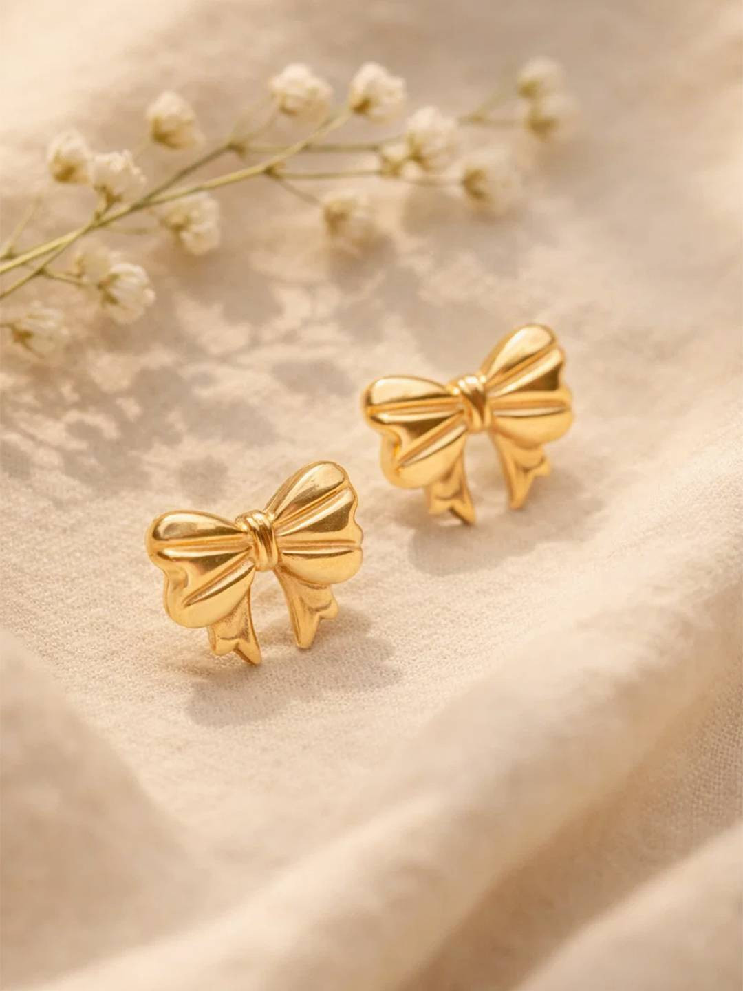 Rubans Demifine 18k Gold Plated Stainless Steel Bow Stud Earrings