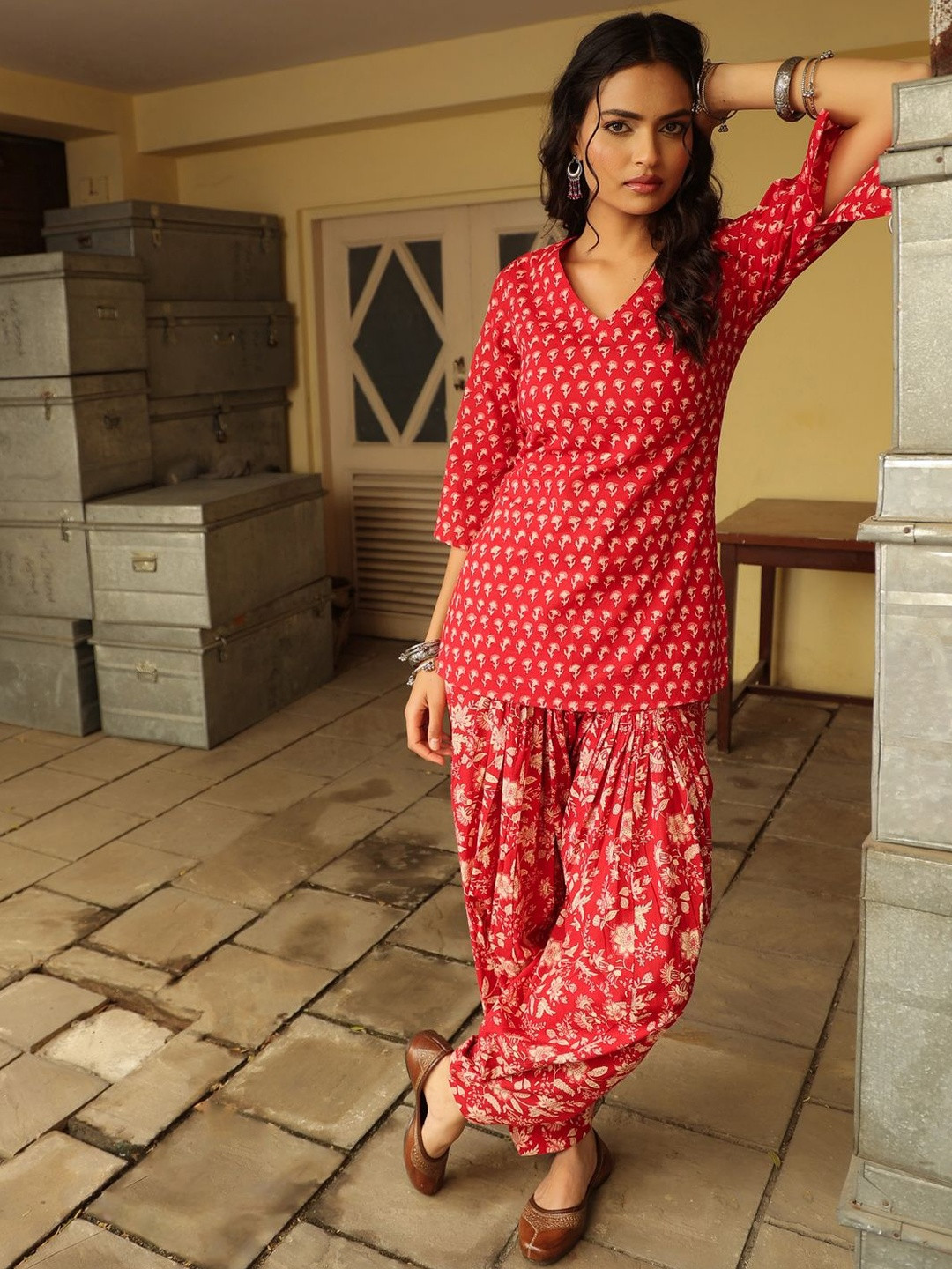 anayna Women Ethnic Motifs Printed Regular Pure Cotton Kurti with Patiala