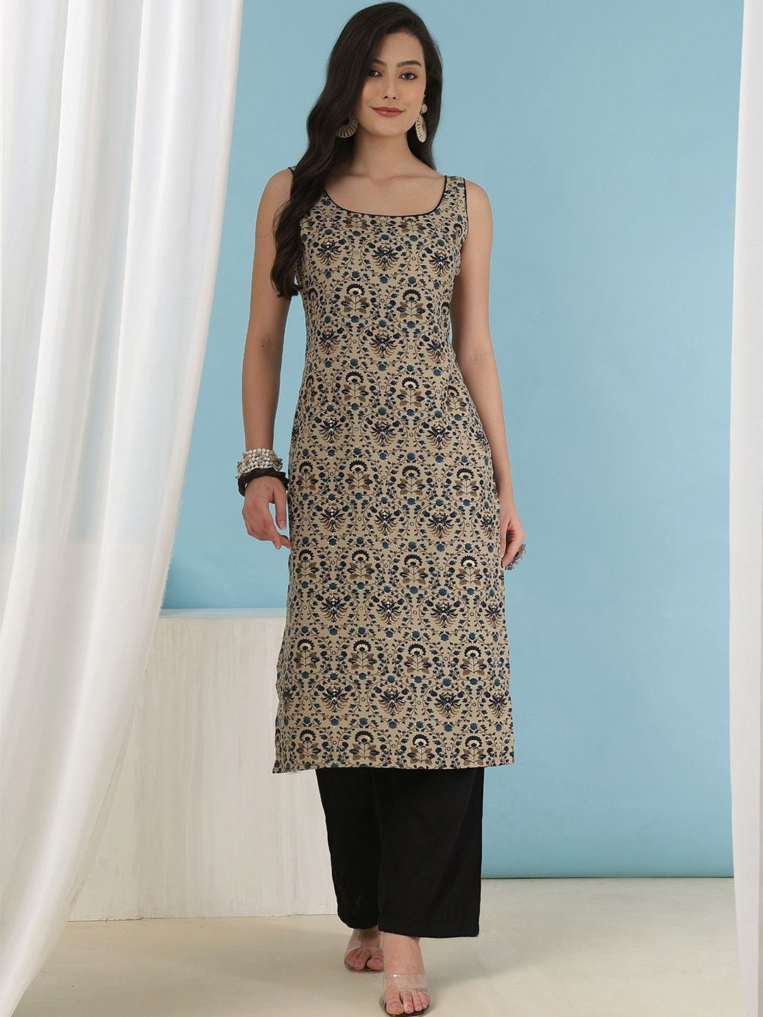 Viharini Floral Printed Indie Florals Kurta