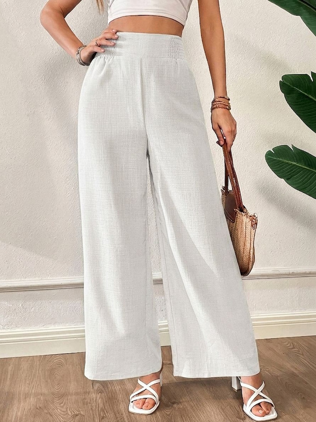 VOGAAN Women Relaxed Straight Leg Straight Fit Easy Wash Trousers