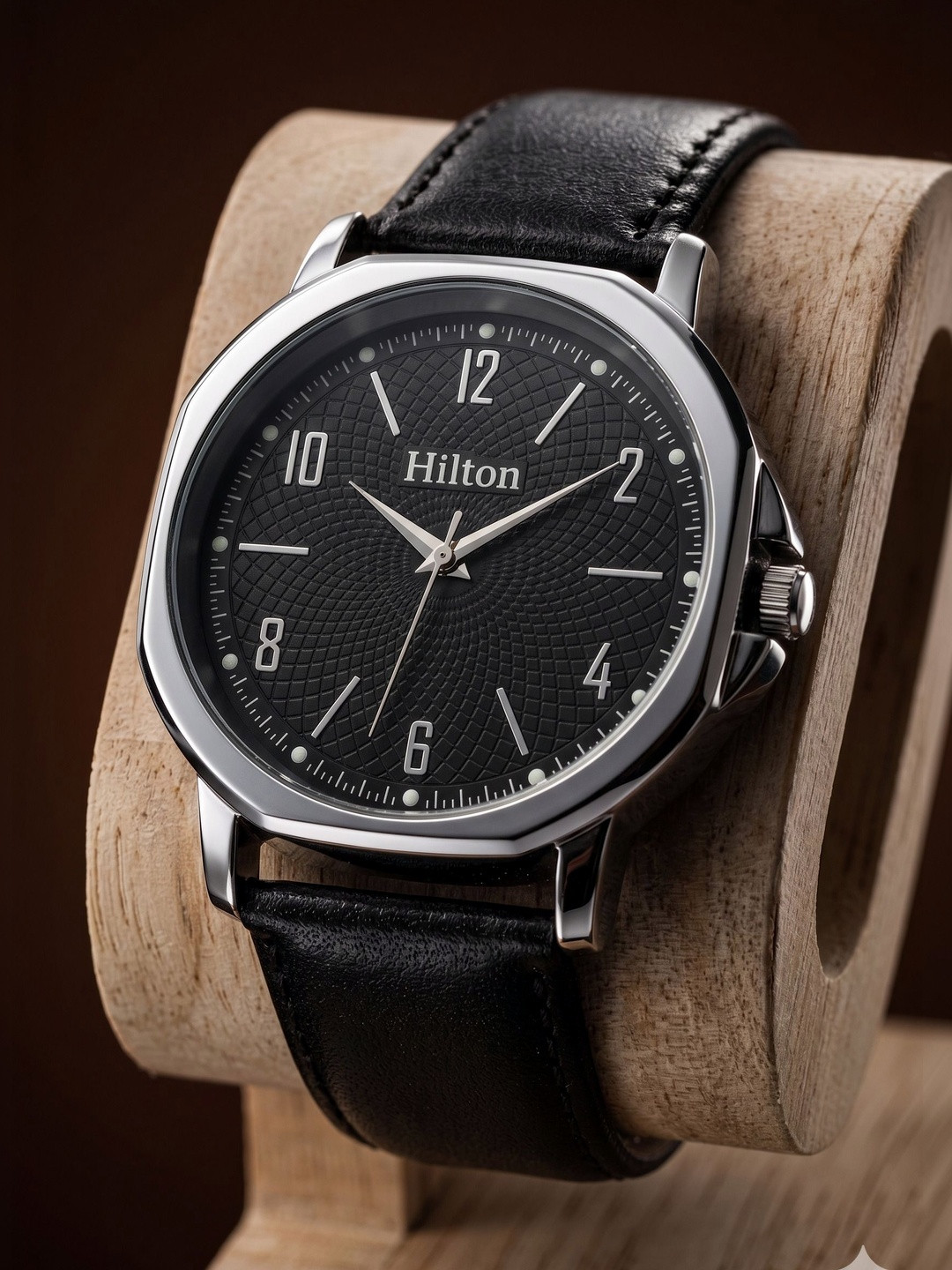 VIRAKTI Men Brass Dial & Leather Straps Analogue Watch MEN-27-BLACK VIR