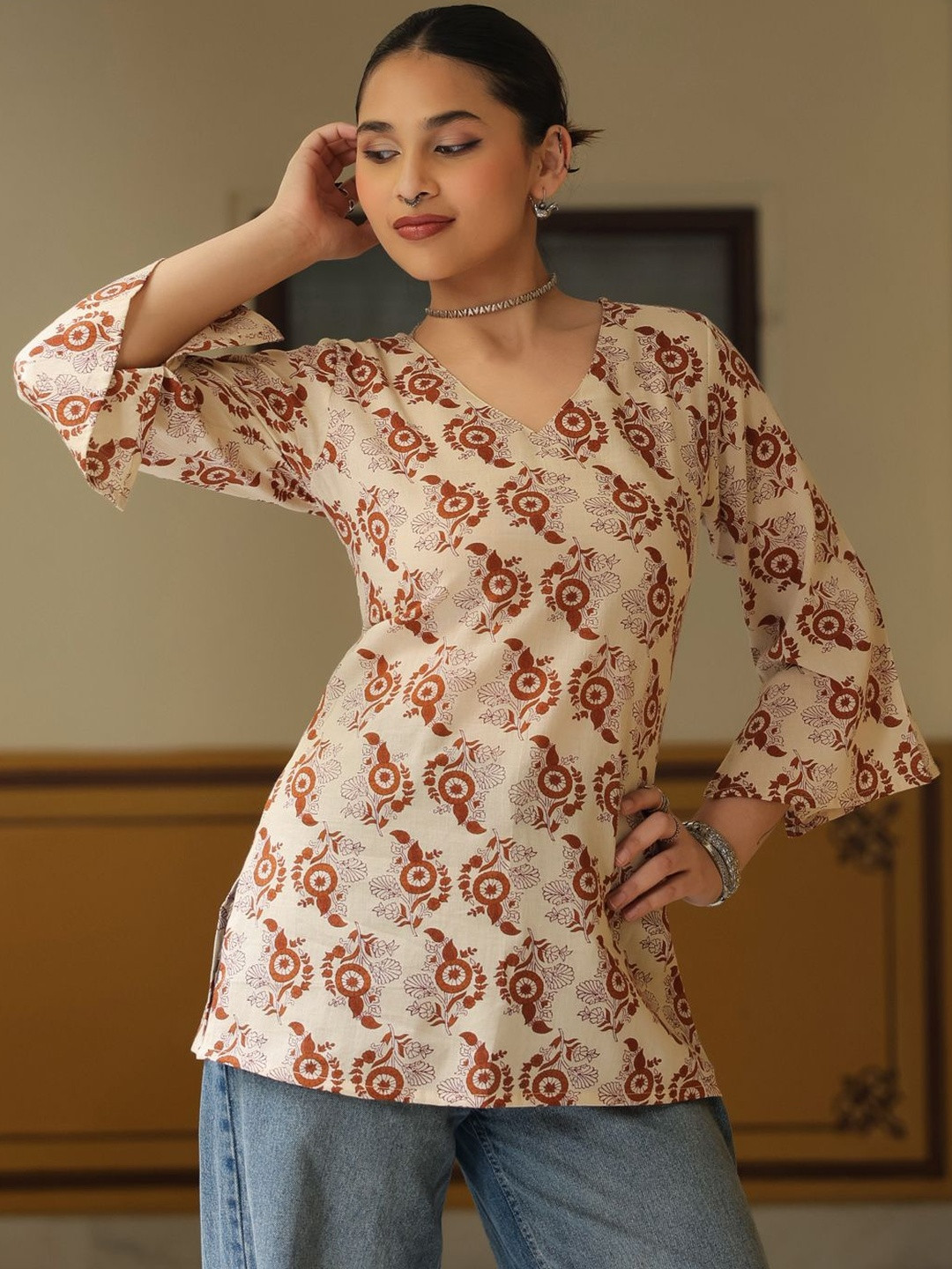 anayna Floral Printed V-Neck Flared Sleeves Pure Cotton Kurti
