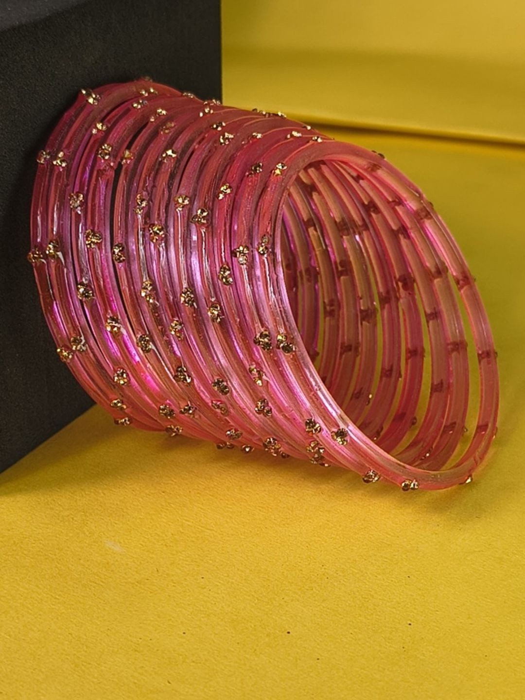 ZULKA Antique Zircon Bangle