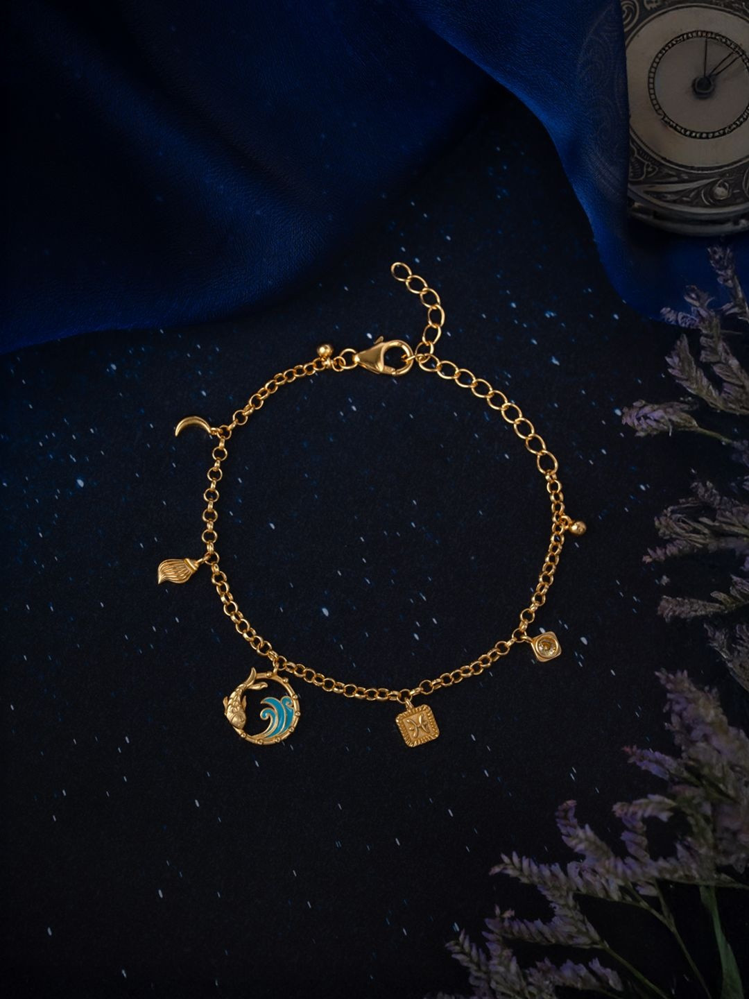 Shaya by CaratLane Women Cubic Zirconia Gold-Plated Charm Bracelet
