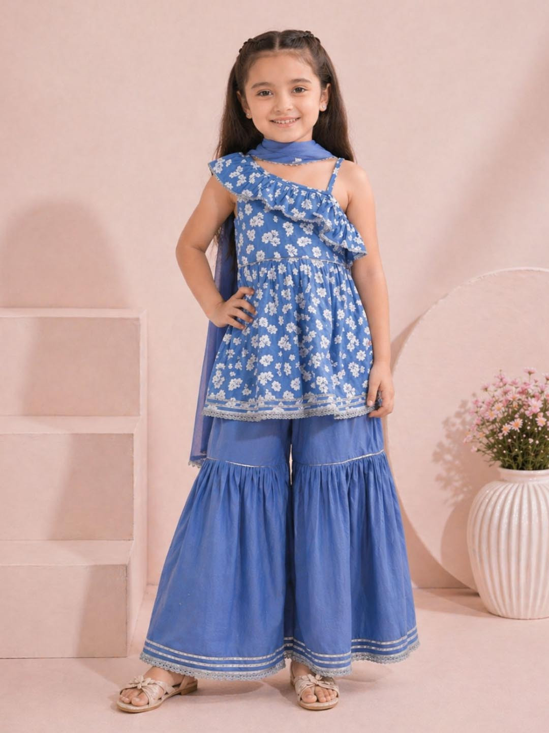 MASTARANG Girls Floral Printed Empire Pure Cotton Top with Sharara & With Dupatta