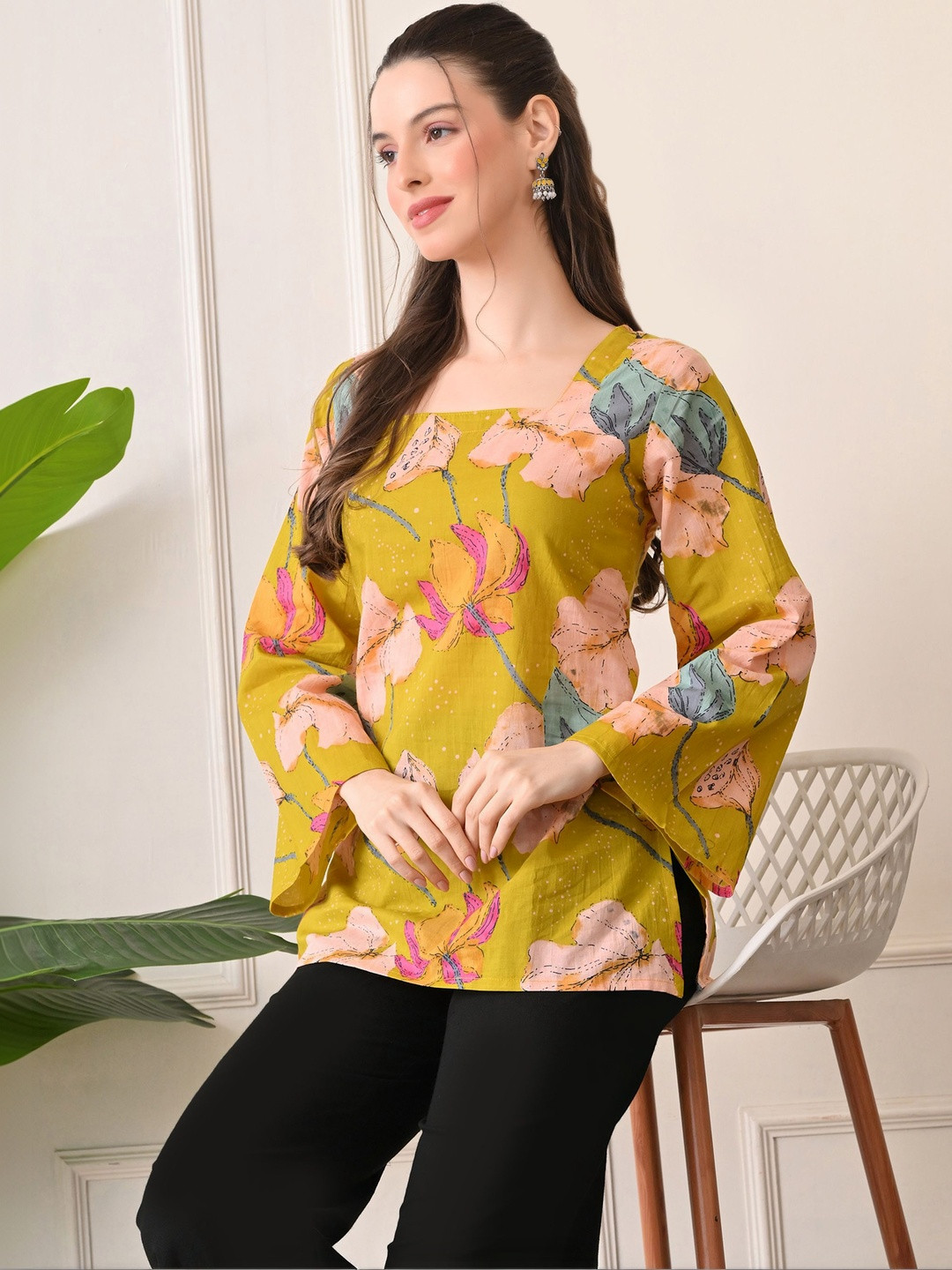 SANGAKURTI Women Floral Printed Square Neck Flared Sleeve Top