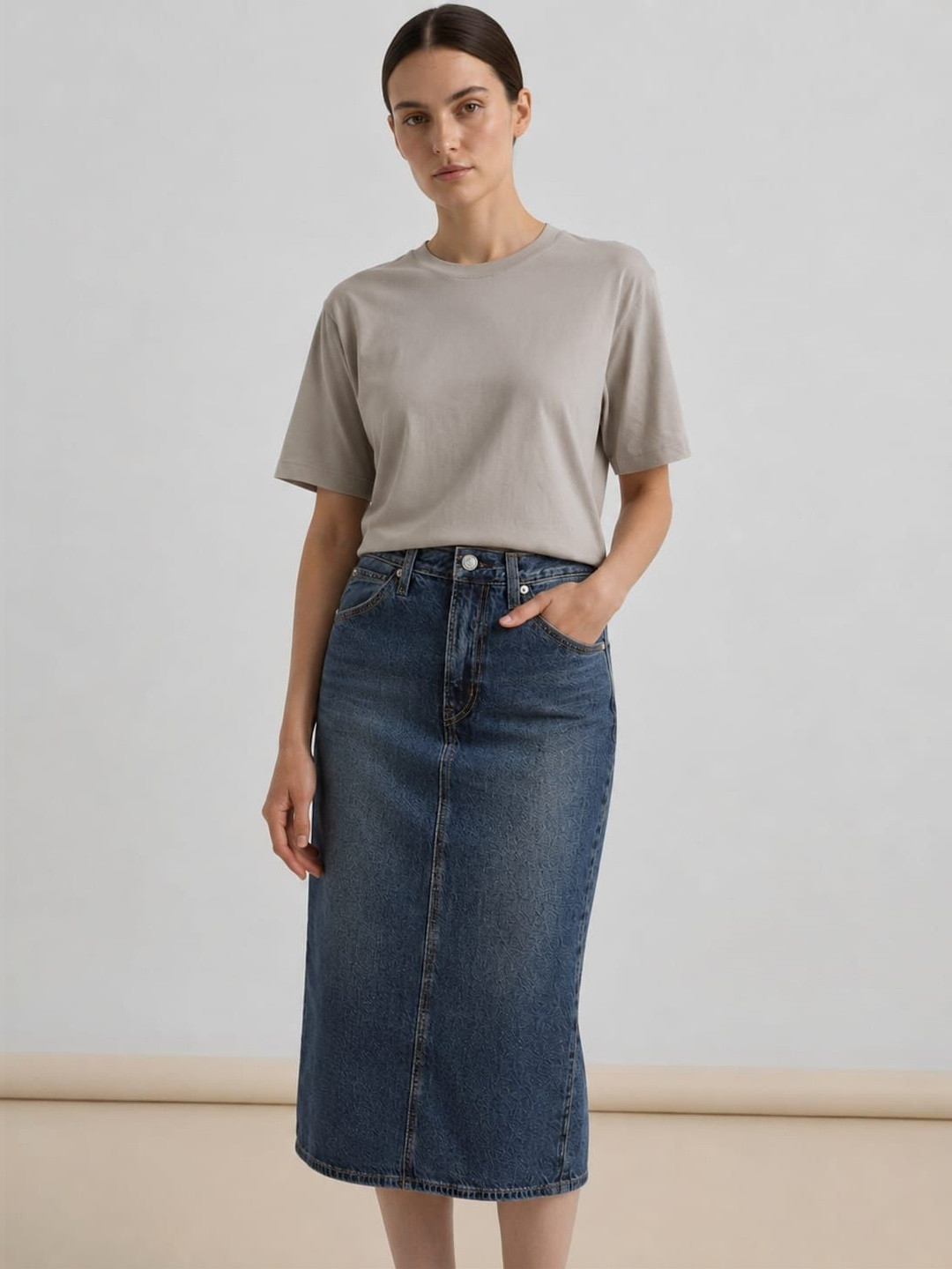 Roadster Women Denim Midi Straight Skirt