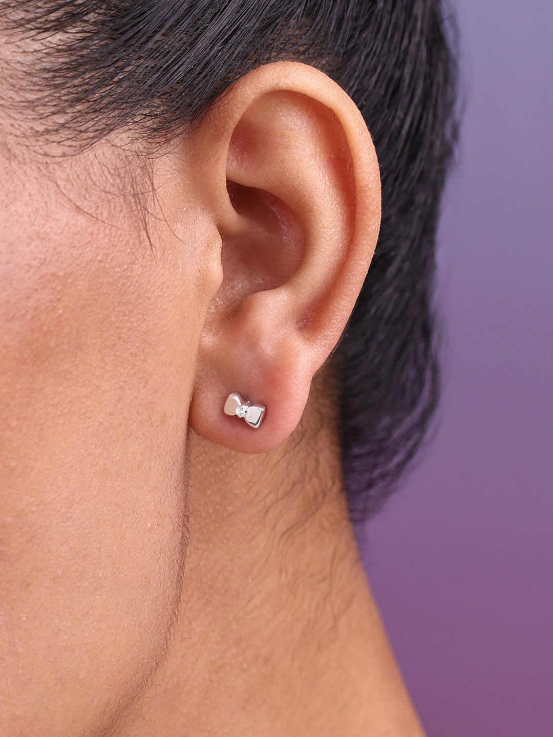 SHAYA Contemporary Studs Earrings
