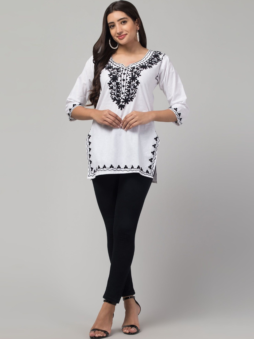 STYLE PREZONE Embroidered V-Neck Thread Work Thread Work Kurti