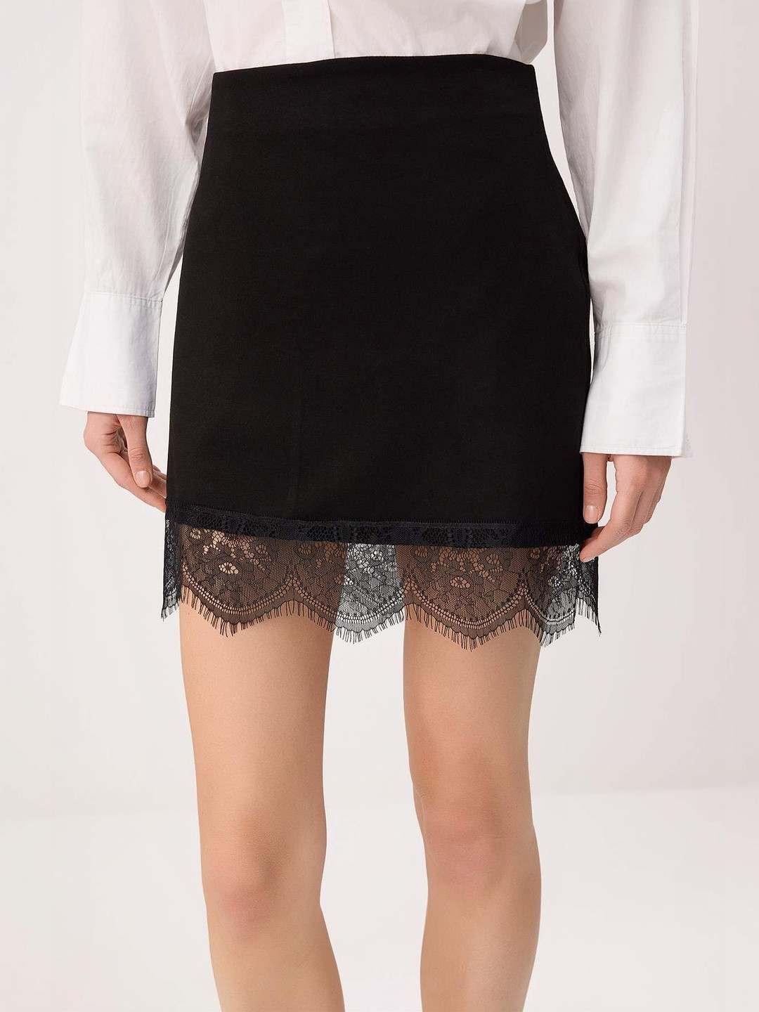 Trendyol Women Mini Straight Skirt