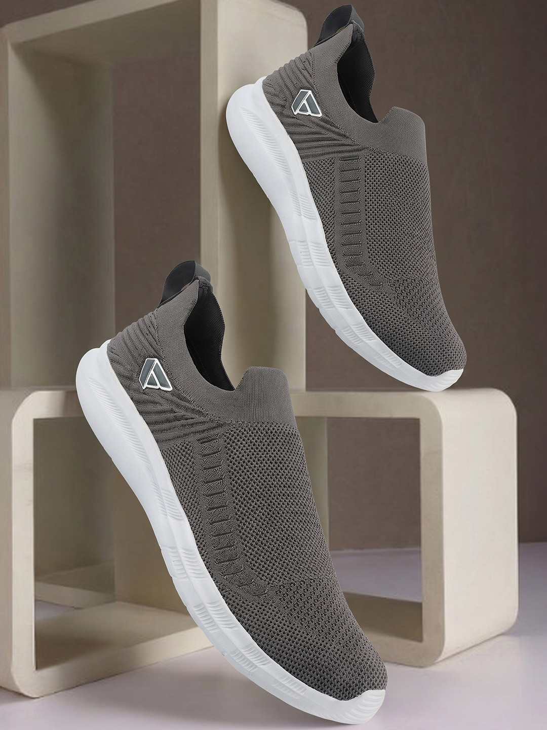 FUEL Men Mesh Running Non-Marking Shoes