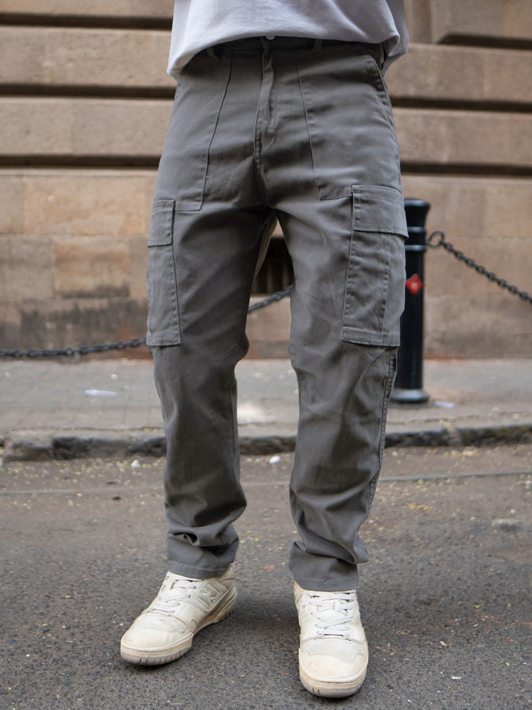 Powerlook Men Grey Regular Fit Cotton Cargo Pant