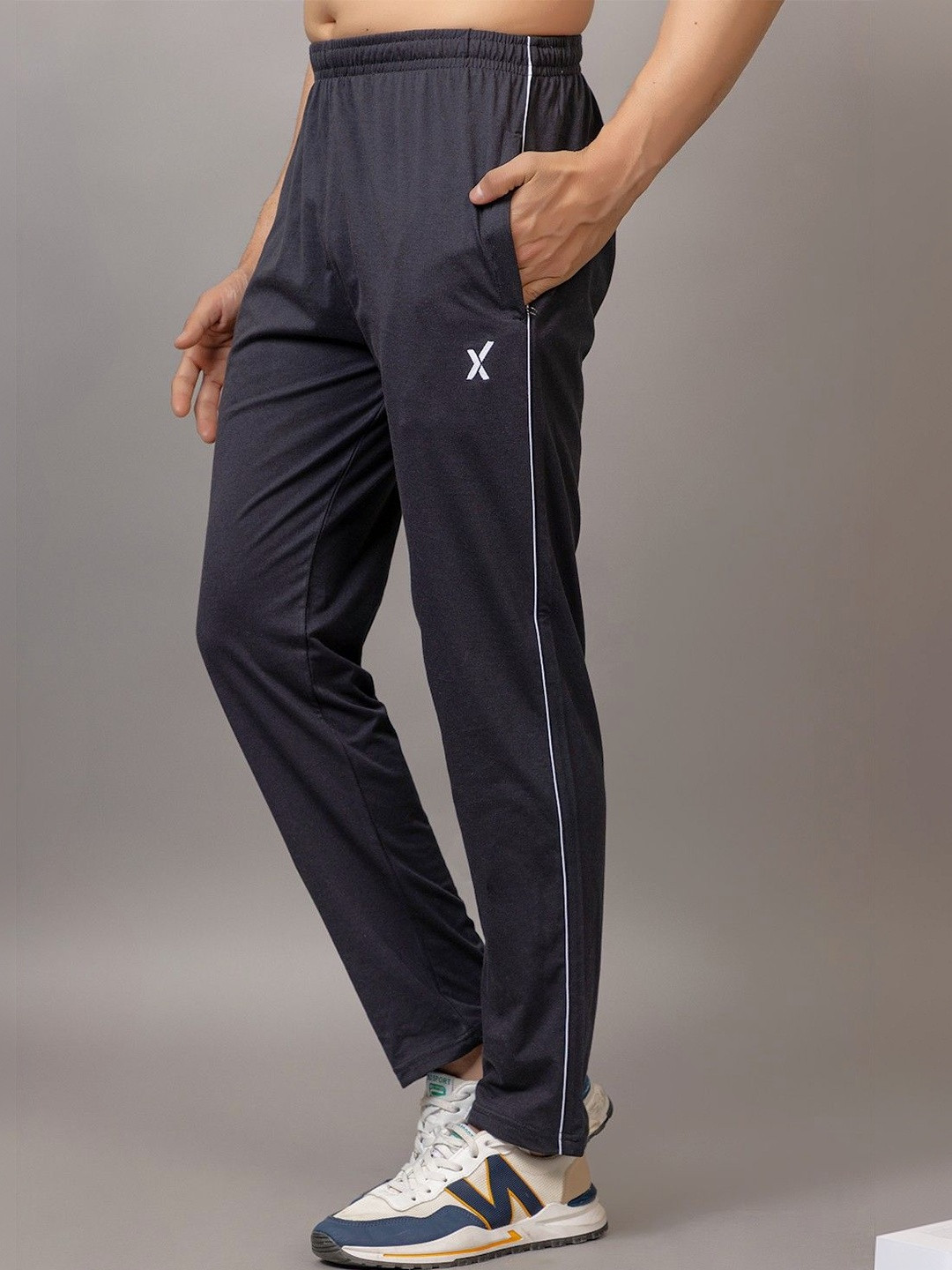 AXYS Men Smart Mid-Rise Skinny Fit Cotton Trousers