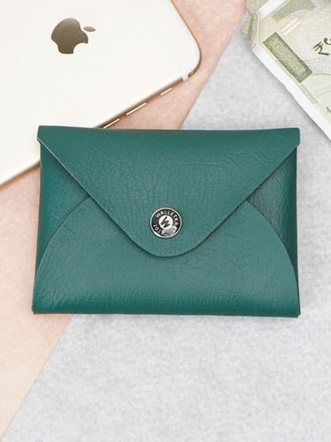 WALLETKART Men Textured Leather Card Holder