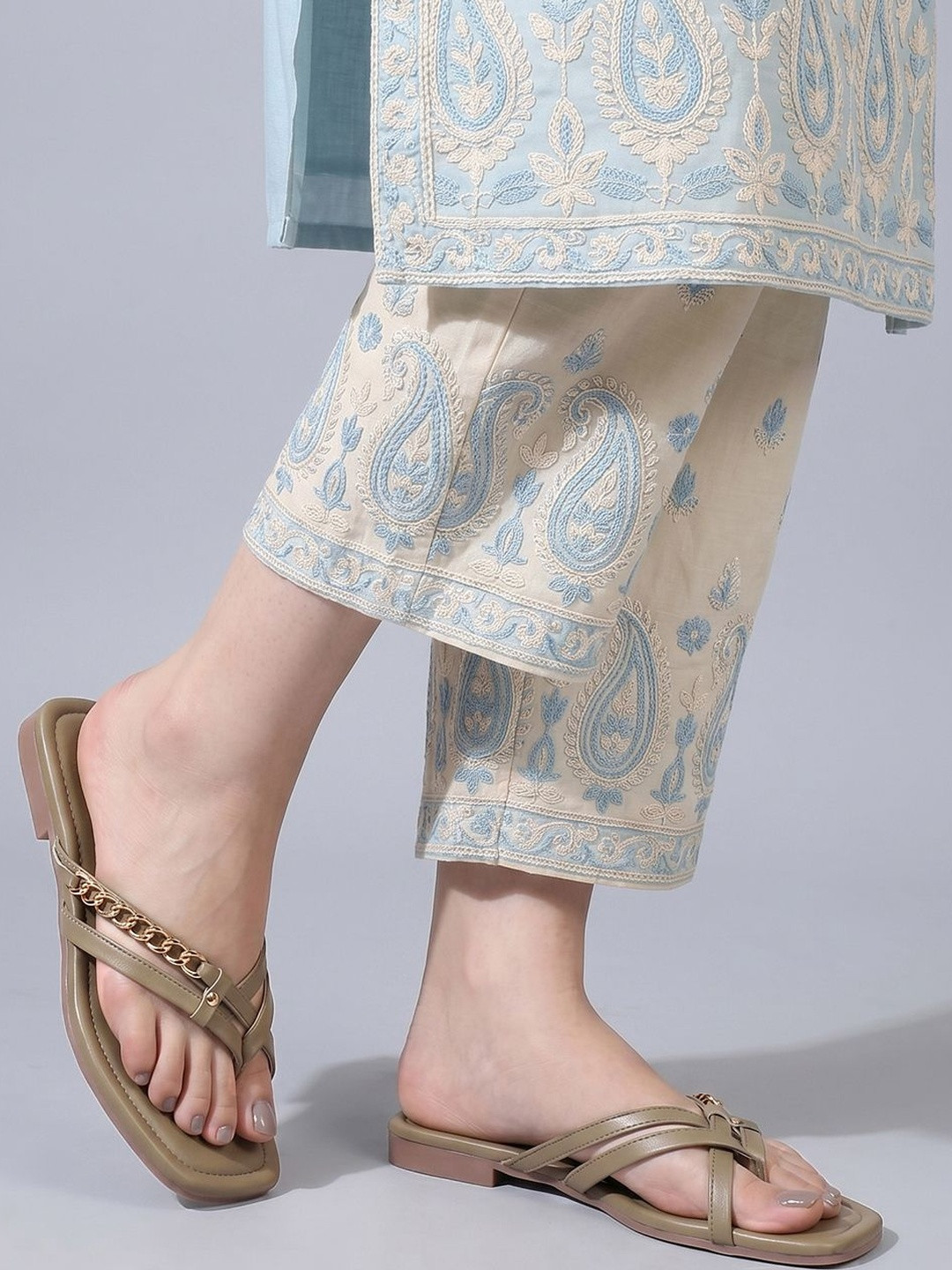 FIFTHTOE Women One Toe Flats