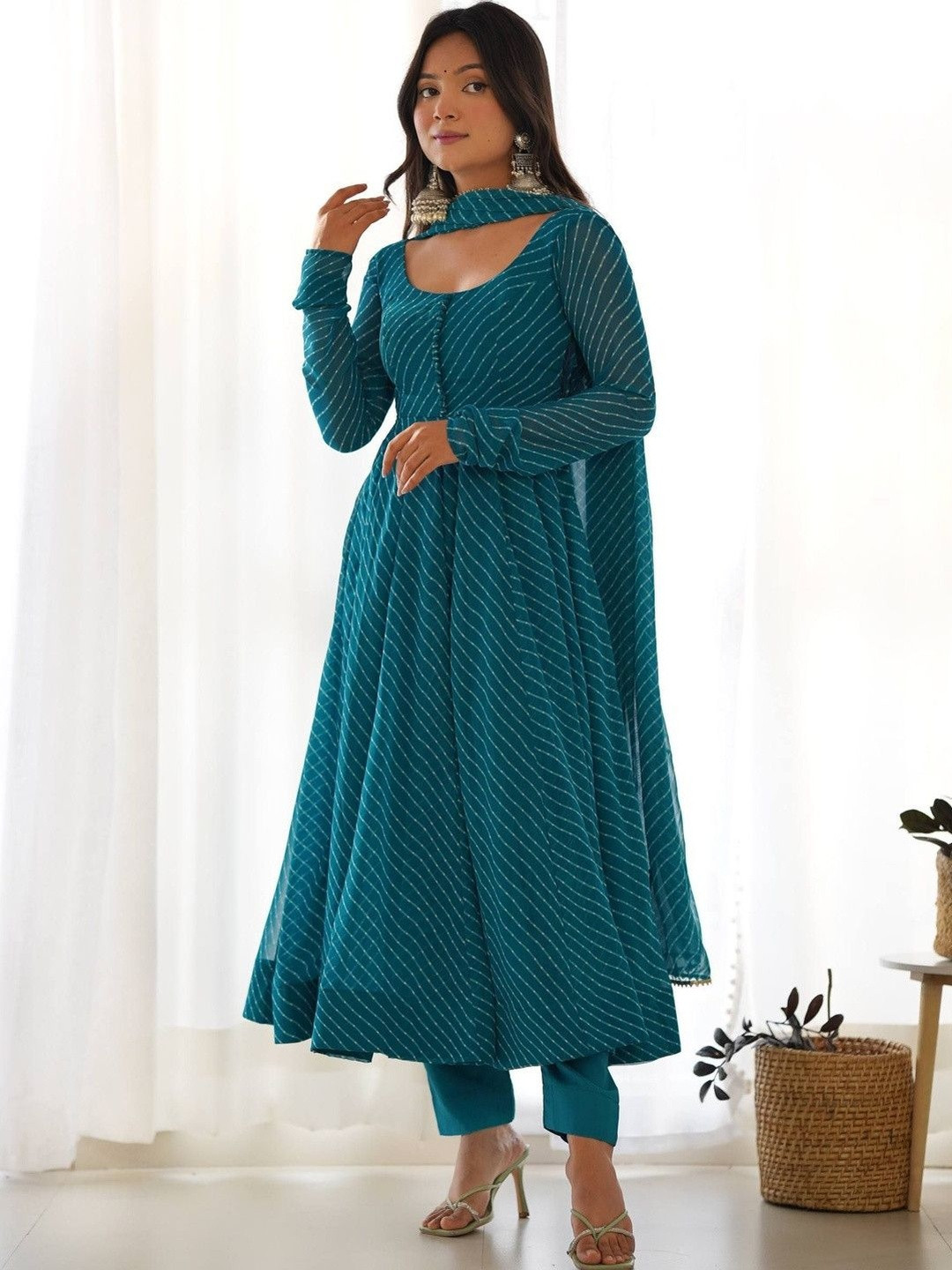 Homexa Enterprise Women Printed Georgette Anarkali Kurta