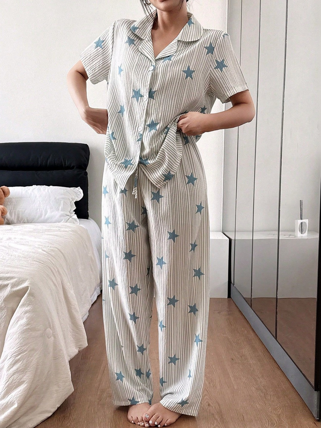 SHINE N SHOW Women Printed Night suit