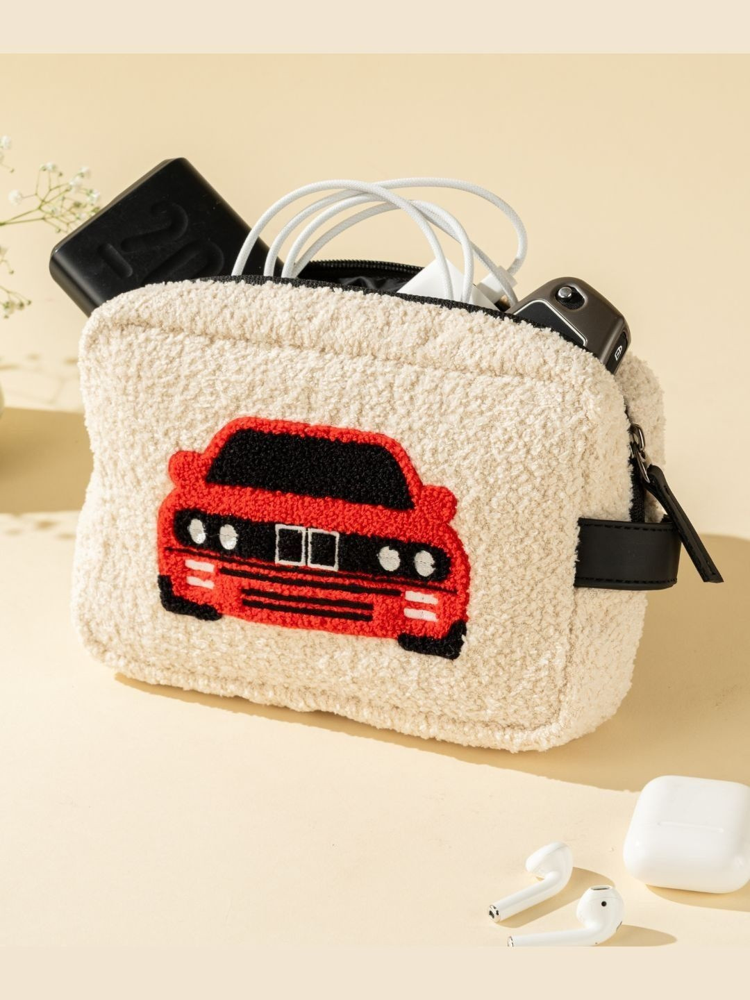 TSANTA Little Red Ride Textured Travel Pouch