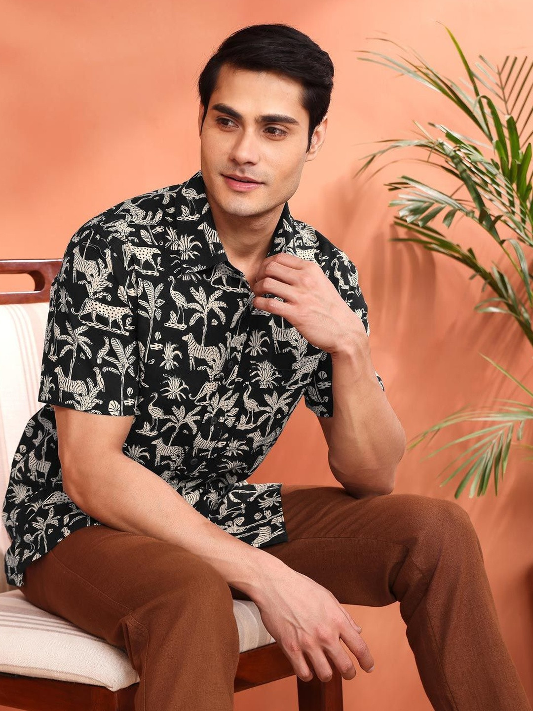 Fabindia Men Animal Printed Casual Cotton Shirt