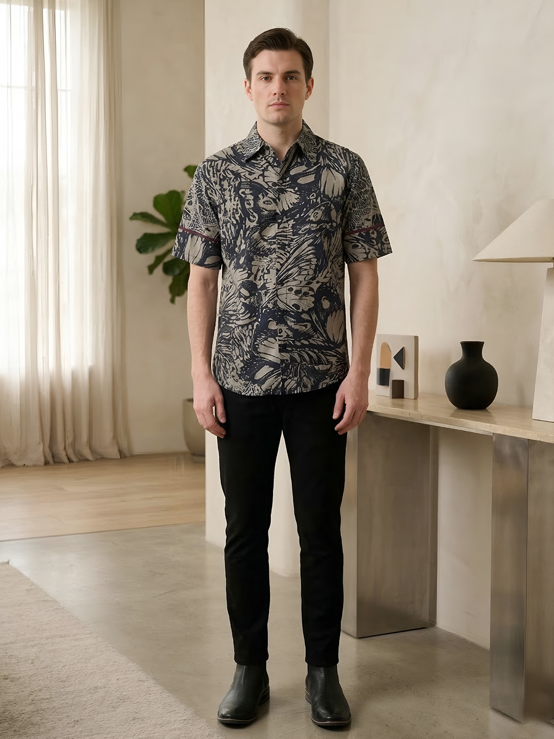 IKRASS Men Abstract Printed Spread Collar Cotton Casual Shirt