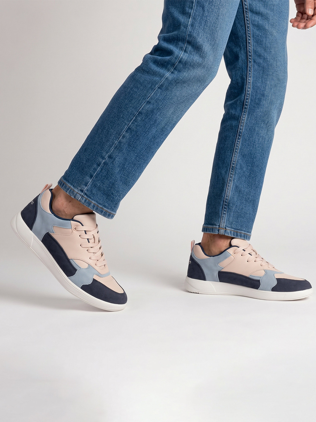 Ethik Men Ice Blue Round-Toe Casual Sneakers