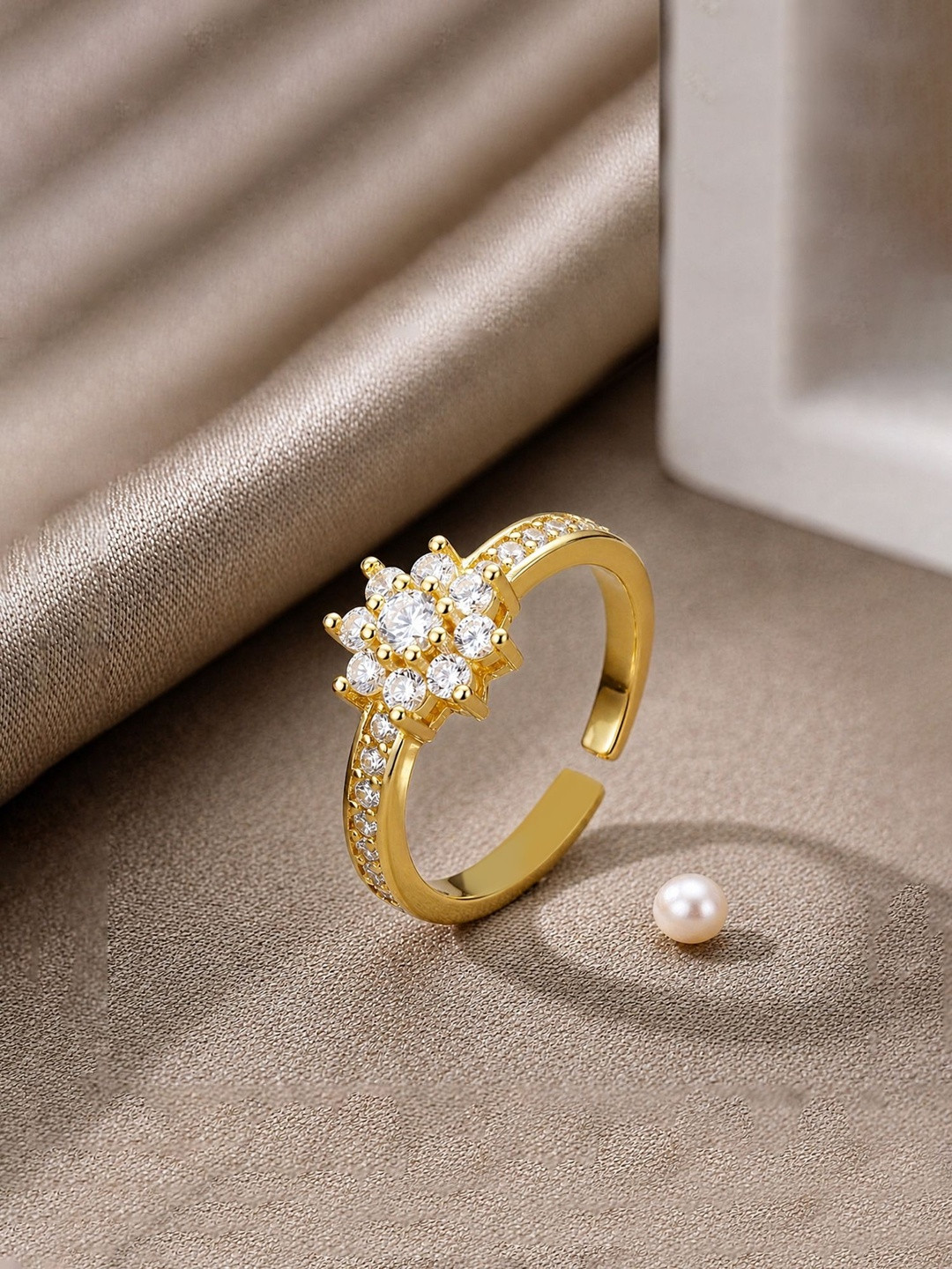 ARTKLIM Women Gold-Plated Cubic Zirconia Finger Ring