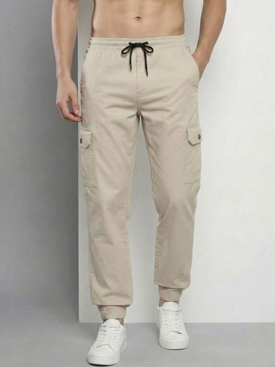Hyraa Club Men Regular Fit Easy Wash Cargo Trousers