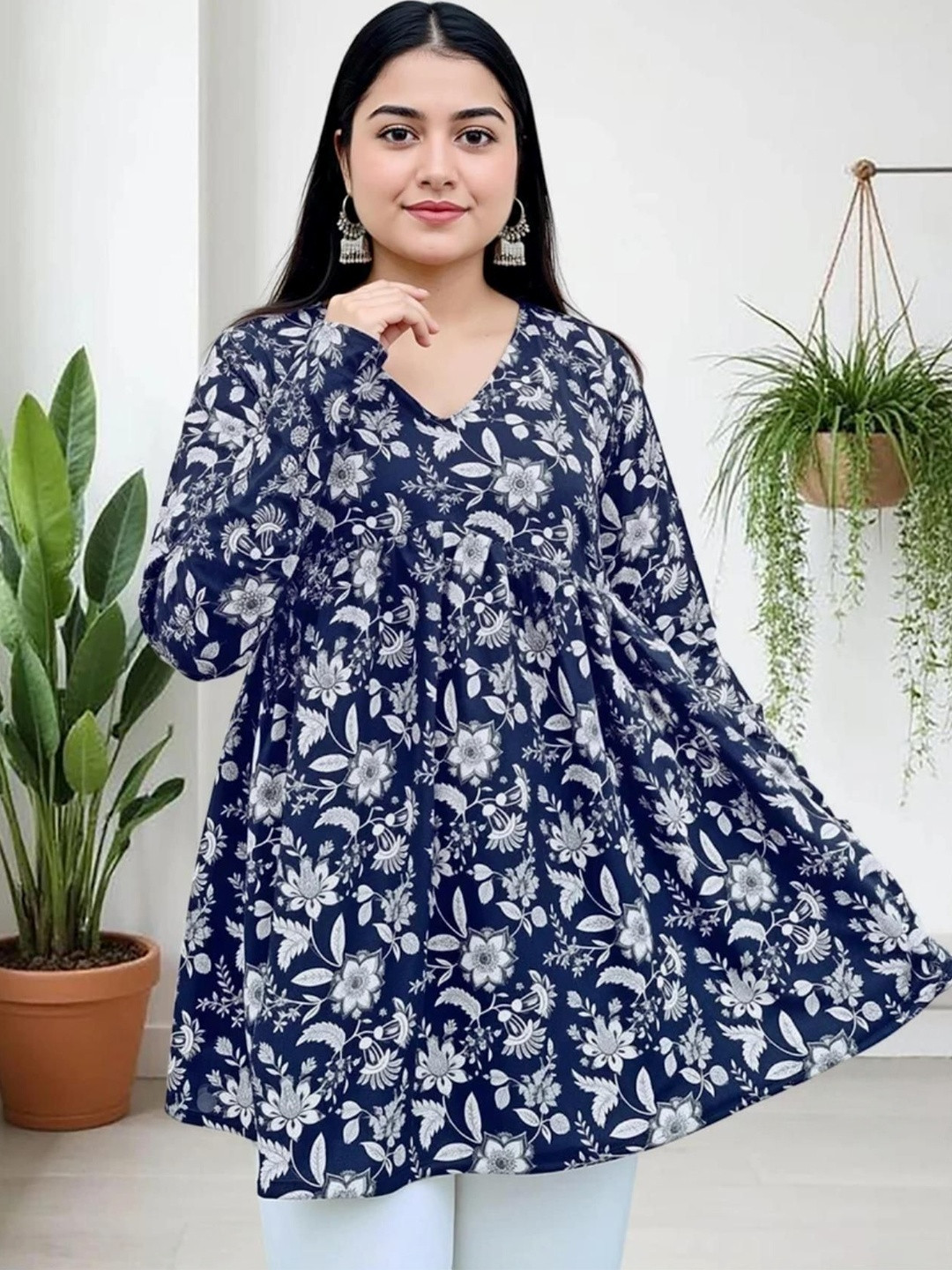 Niona Floral Printed V-Neck Empire Kurti