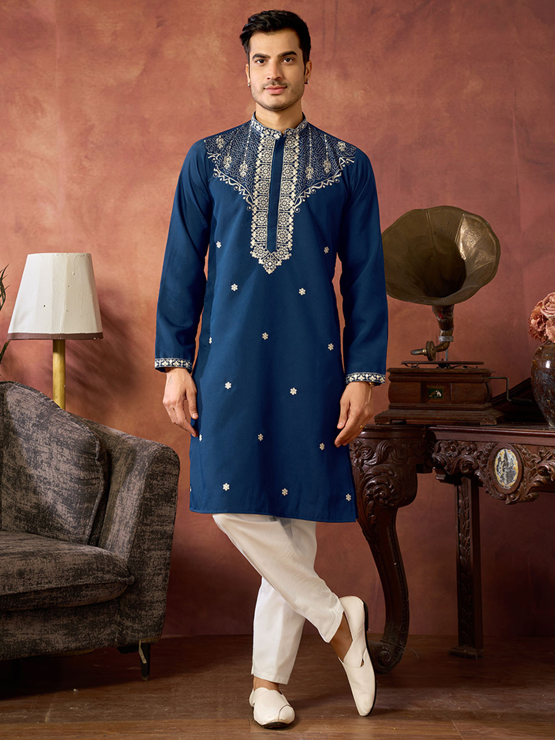 House of Pataudi Embroidered Cotton Mandarin Collar Knee Length Straight Kurtas