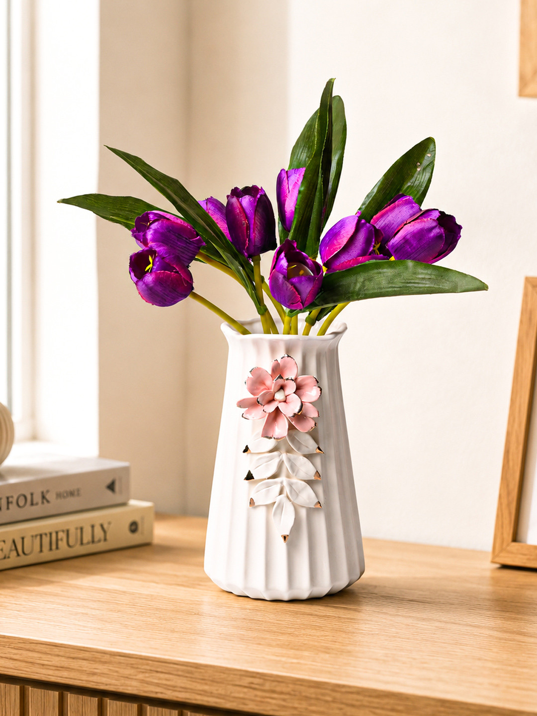 Market99 Off-White Engraved Floral Pattern Ceramic Vase