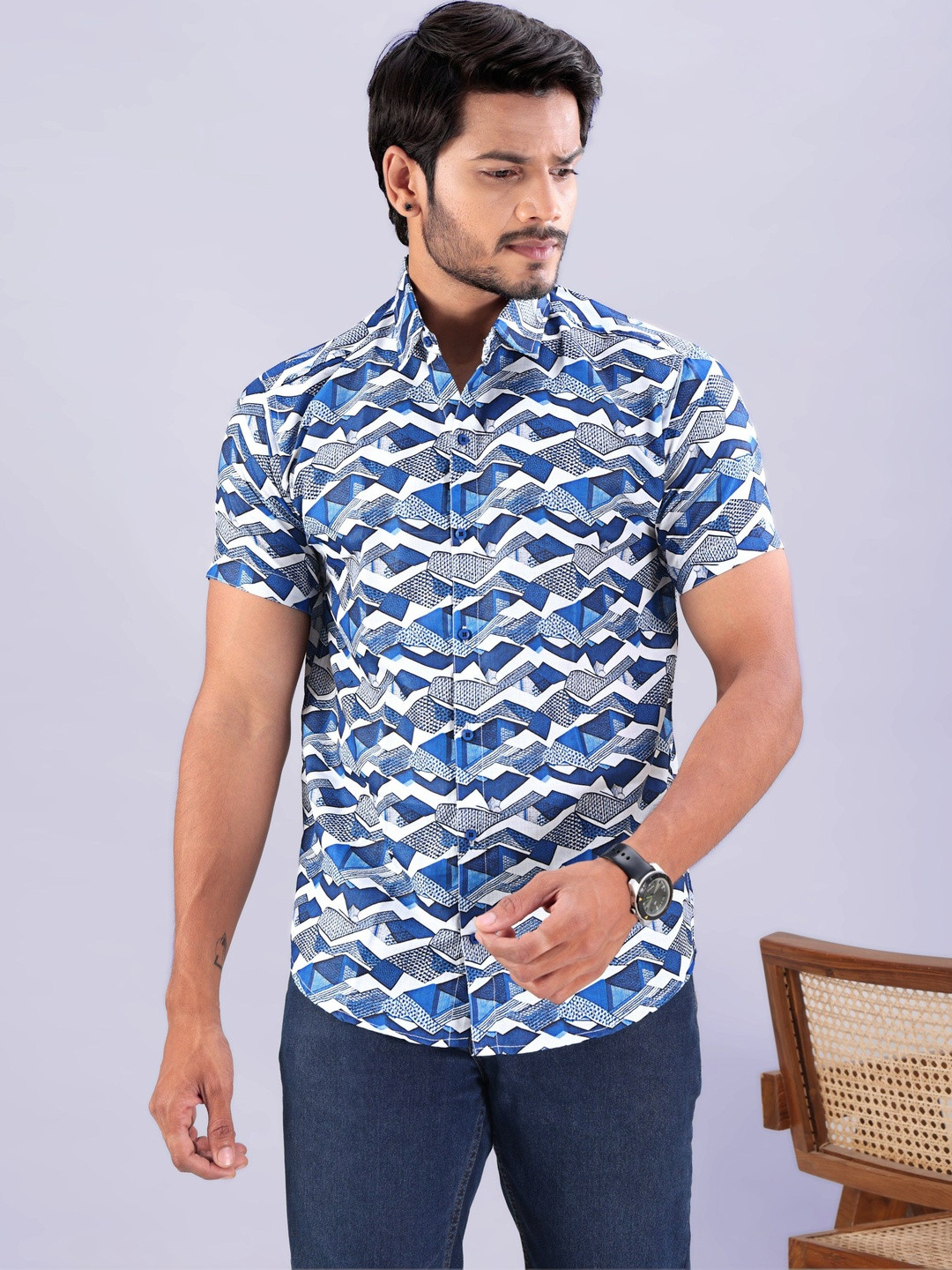 LUCUMA FASHION HUB Men Printed Casual Shirt