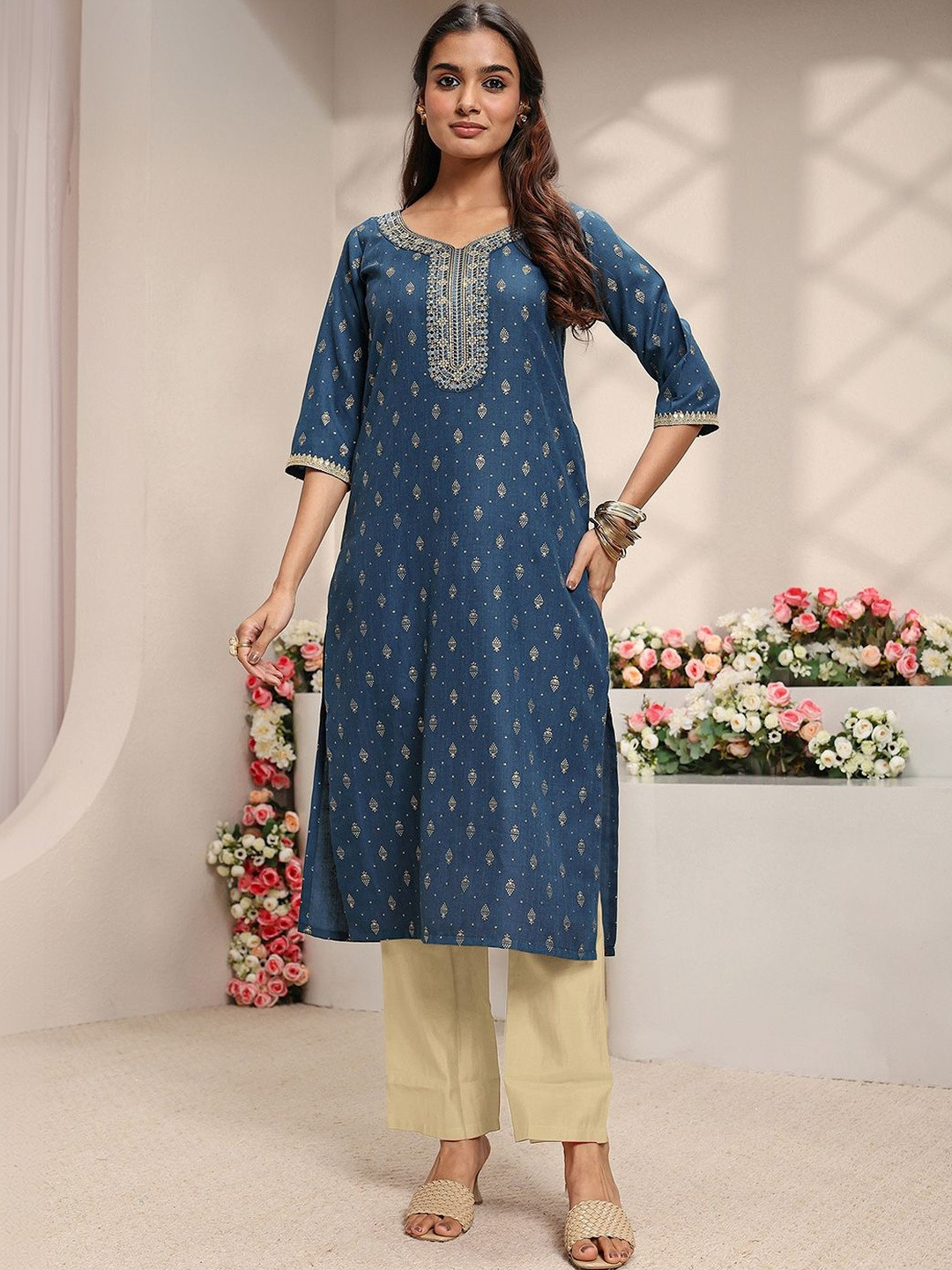 Libas Blue Ethnic Motifs Printed Straight Kurta