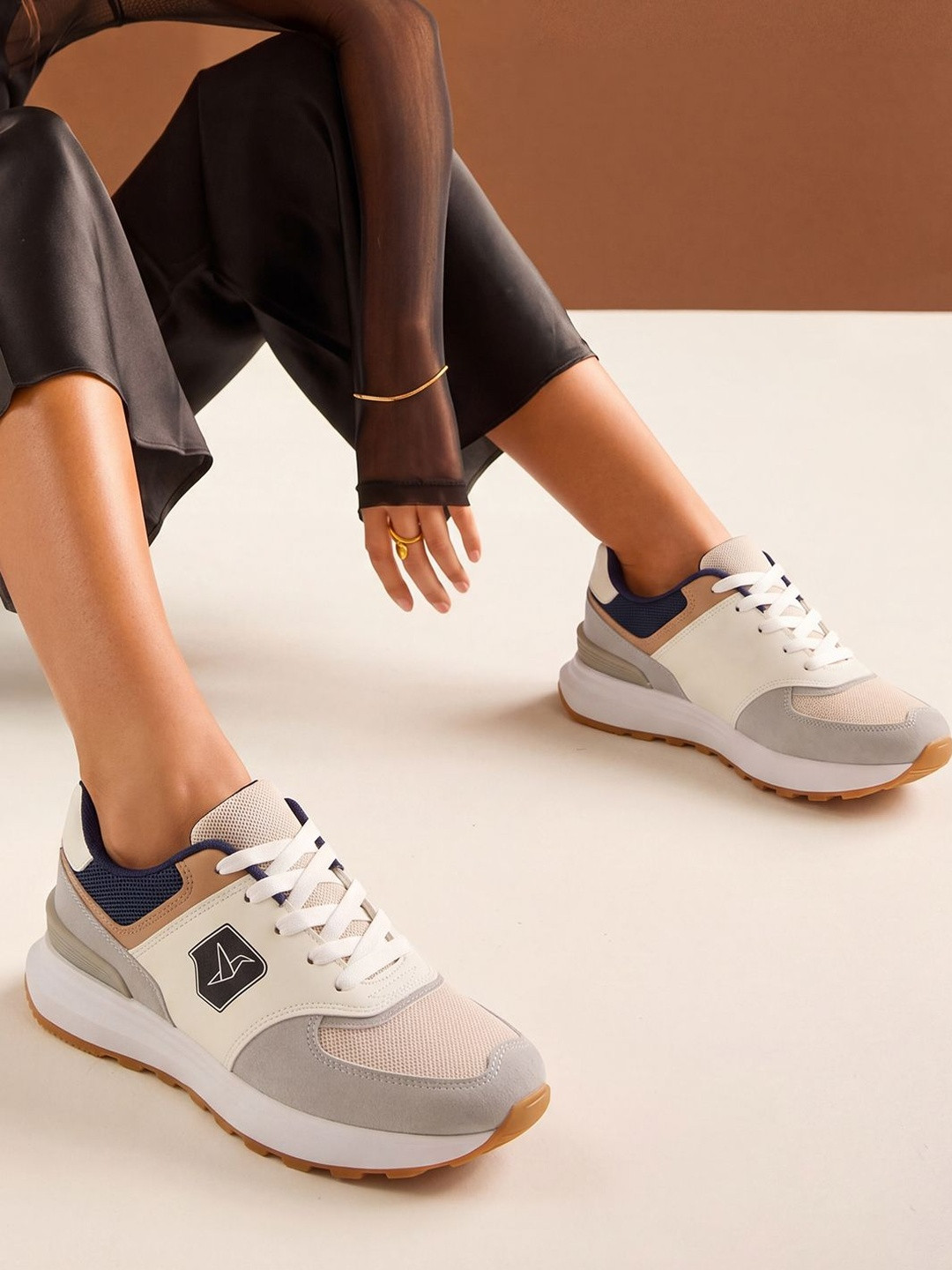 yoho Women CAS 106 Retro-Styled Chunky Sneakers