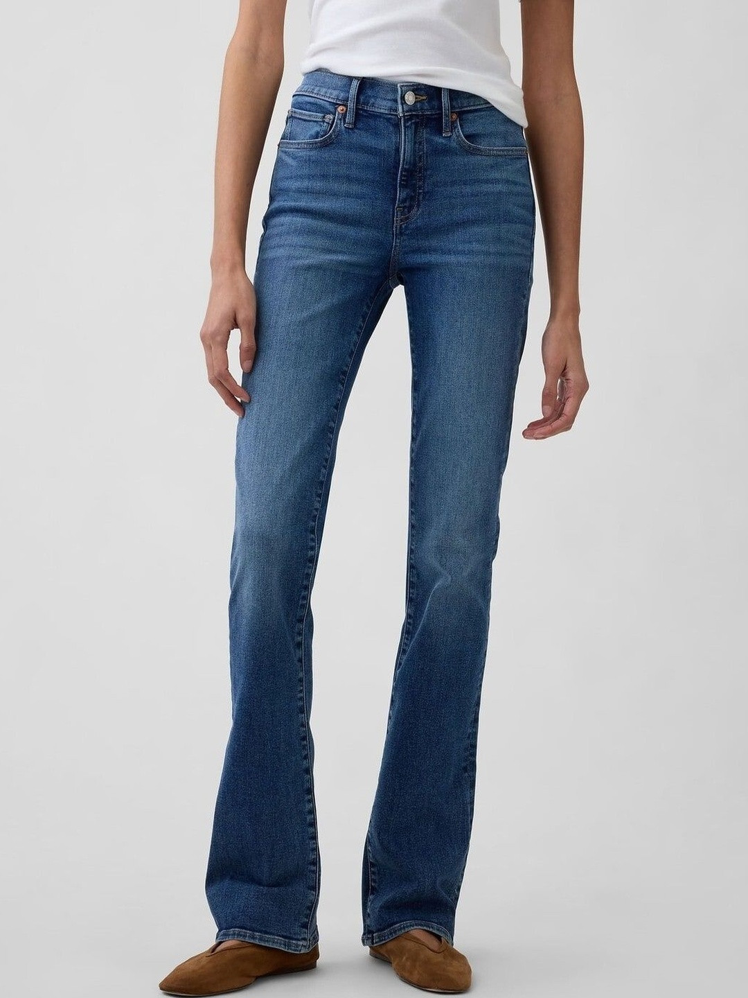 GAP Women Flared High-Rise Light Fade Stretchable Jeans