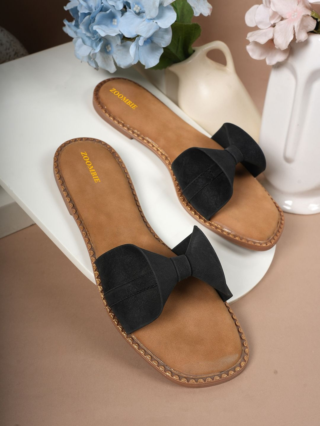 ZOOMBIE Women Slip-On