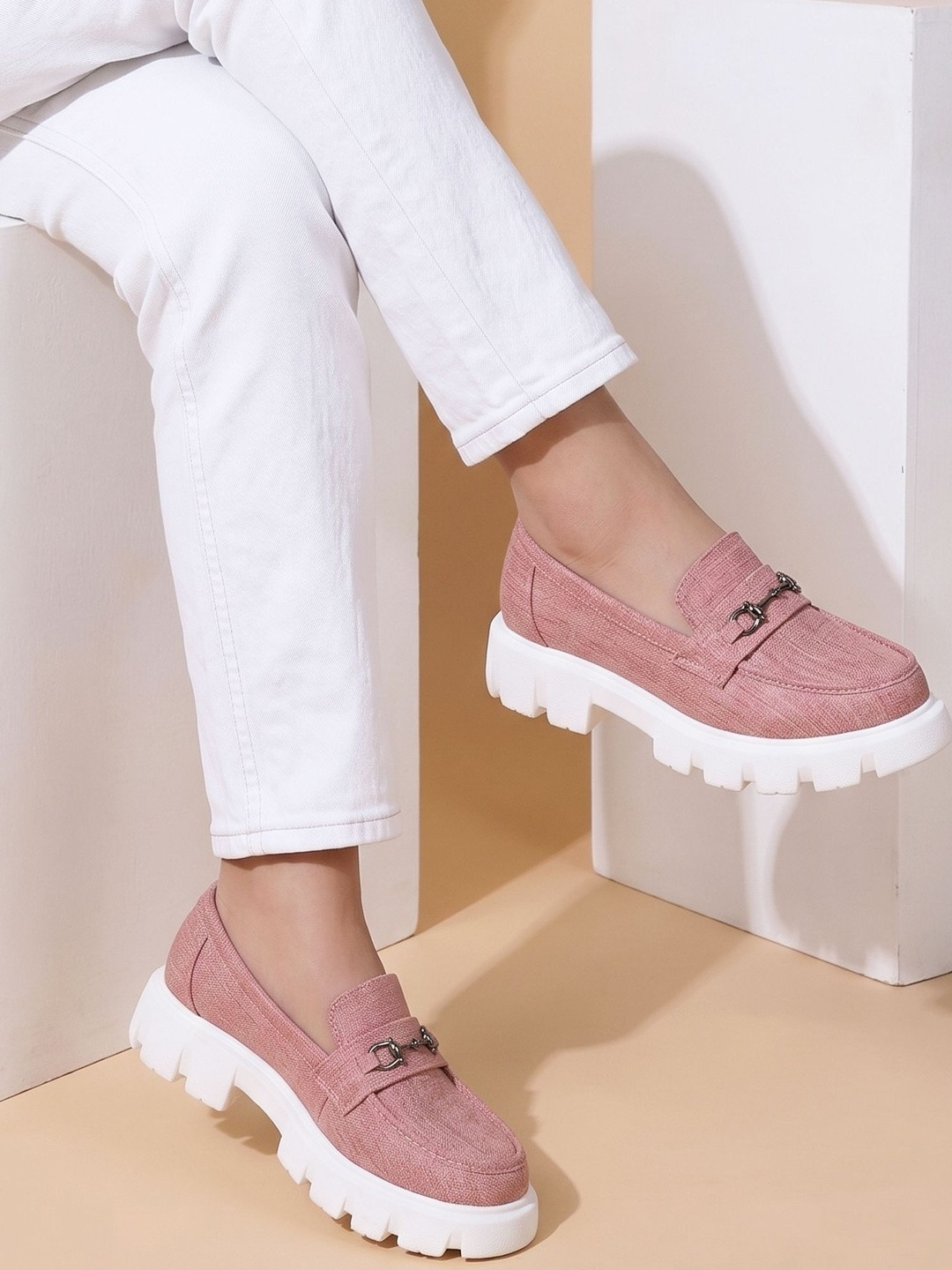 SELFIEE Women Textured Loafers
