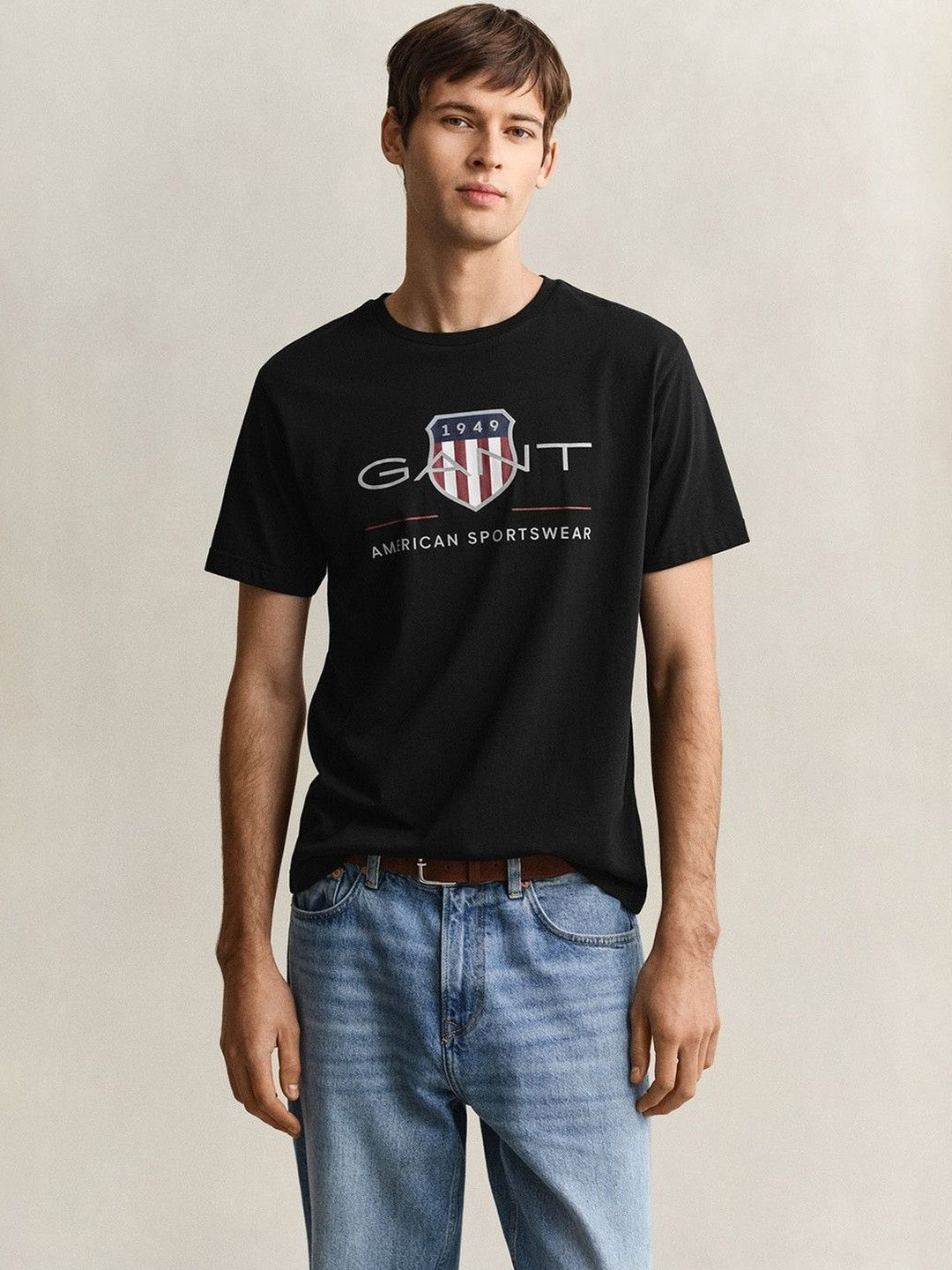 Gant Men Black Printed Regular Fit Archieve Shield T-Shirt