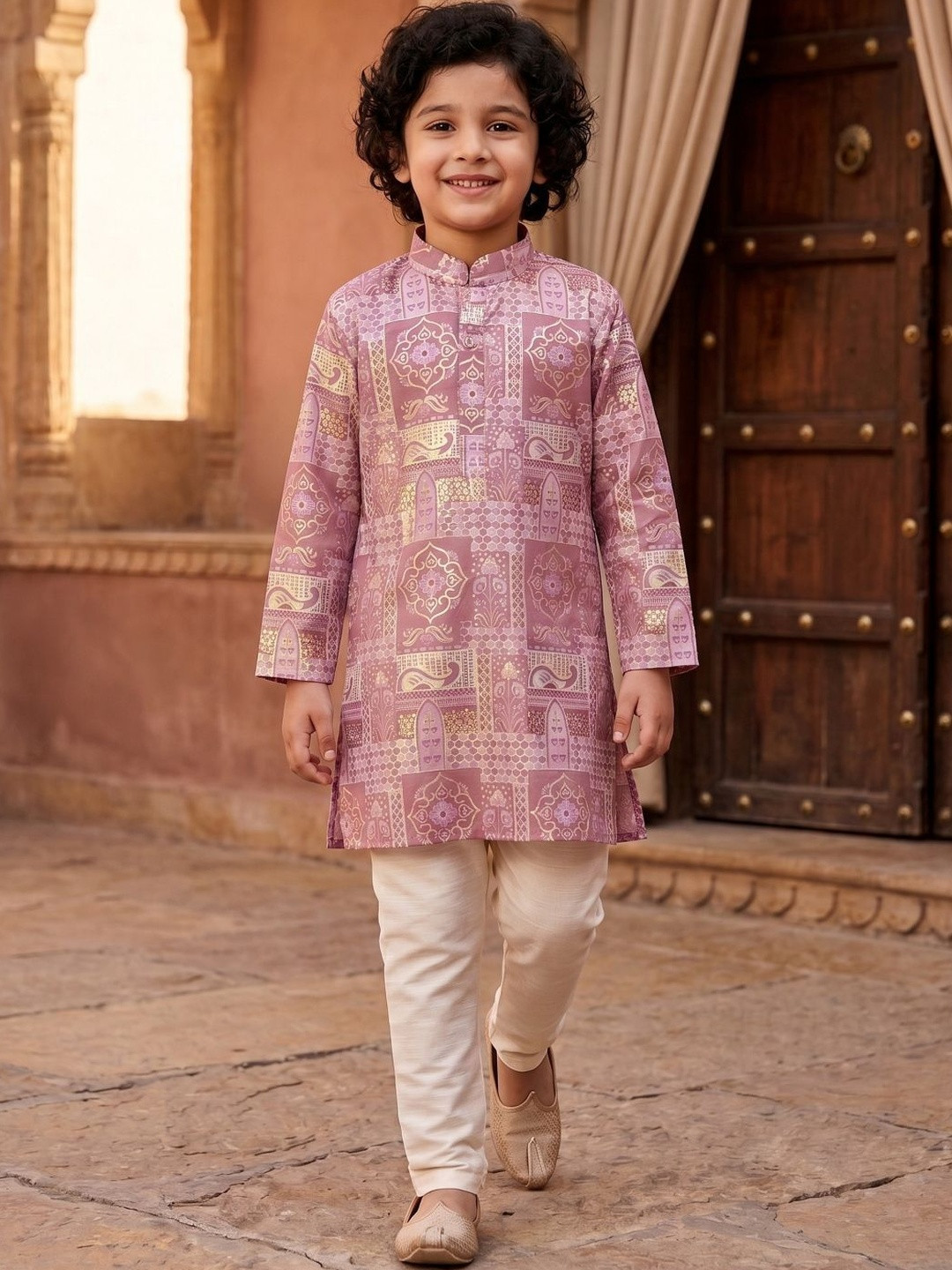 Aj DEZInES Boys Pink Ethnic Motifs Printed Regular Kurta with Pyjamas Silk Set