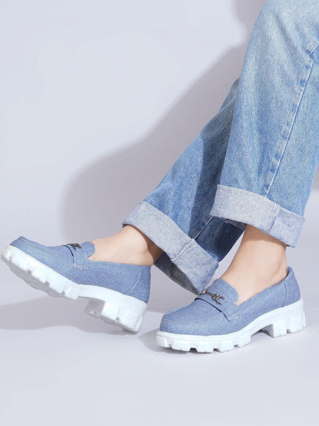 SELFIEE Women Textured Loafers