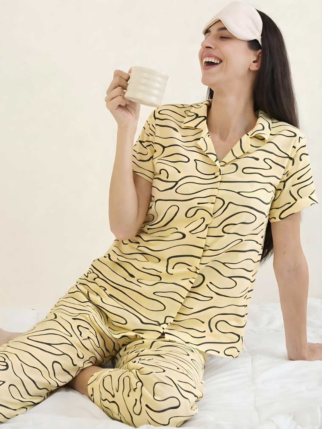 GlamZei Women Lemon Abstract printed Cotton Night suit