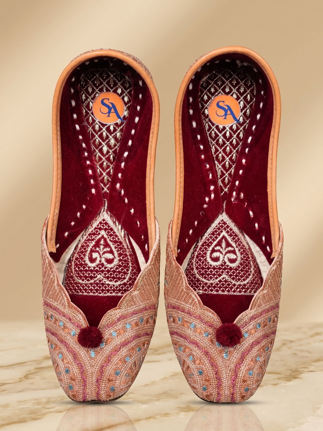 Saaj Ambarsari Women Embellished Party Mojaris Flats