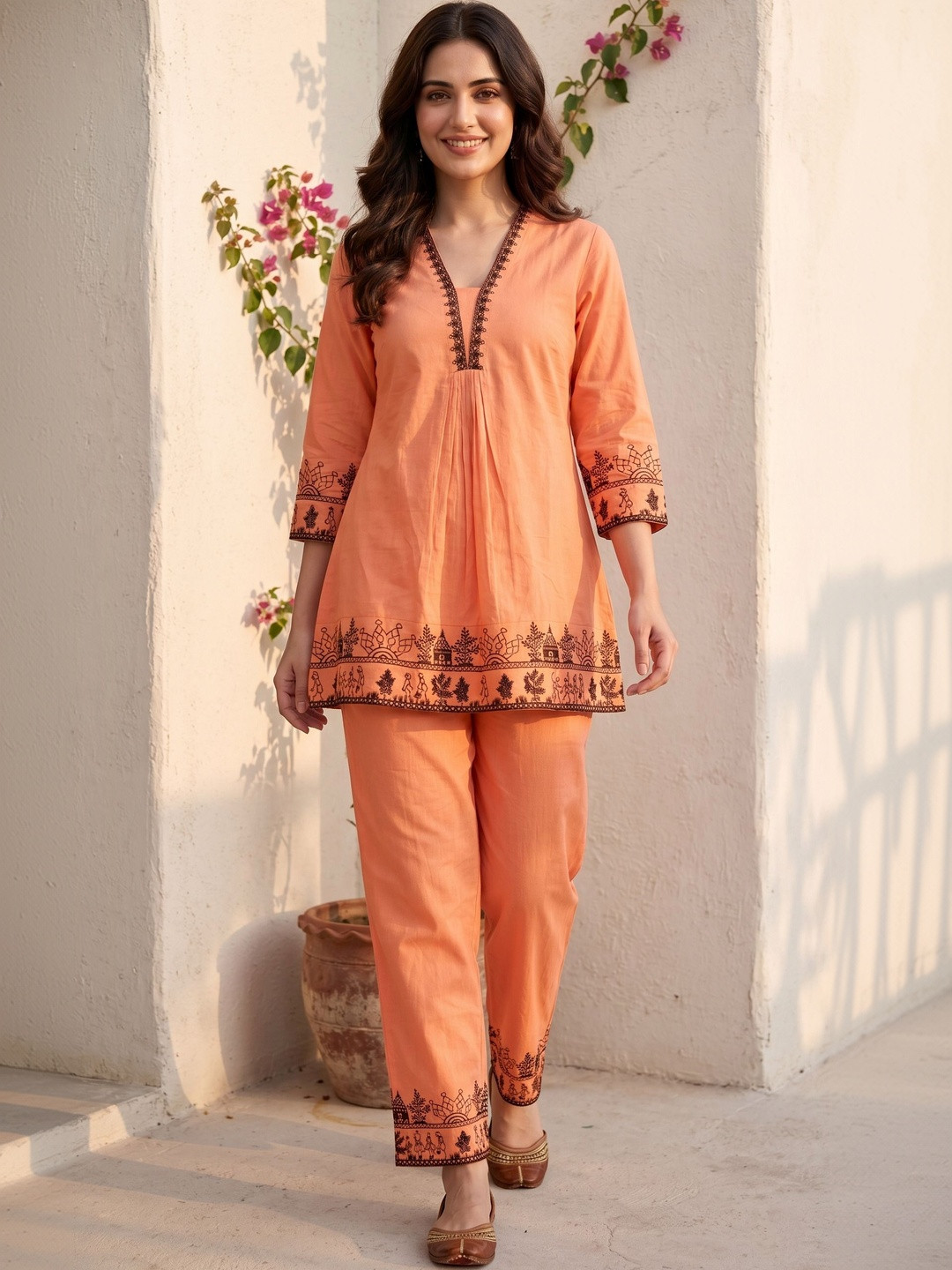 HIVA TRENDZ Floral Cotton Embroidered Tunic with Trousers