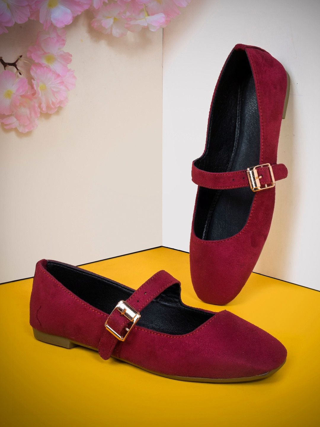Froh Feet Round Toe Buckle Ballerinas