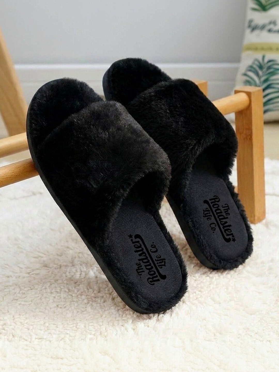 Roadster Women Sliders