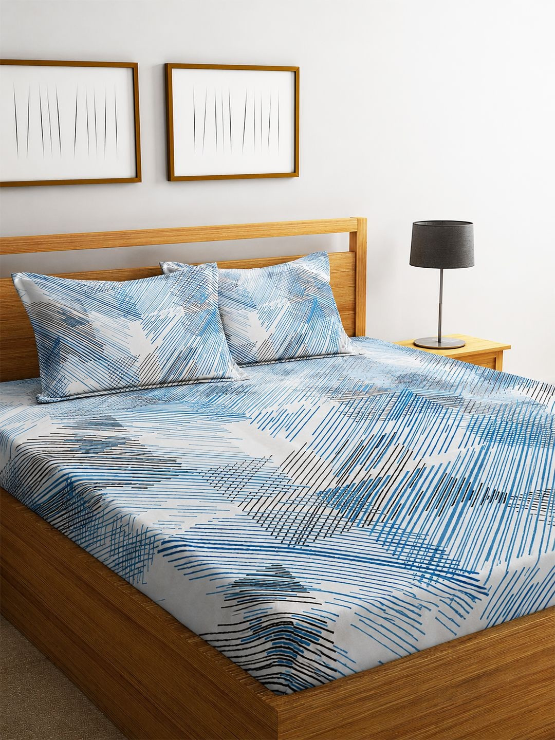 Signature Sea Green 210 TC Bedsheet with 2 Pillow Covers