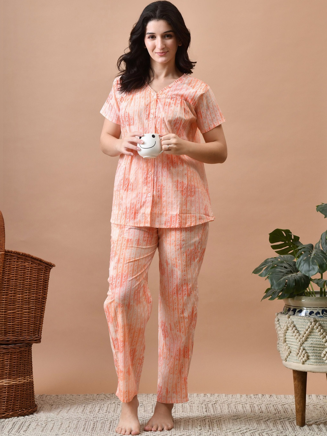 Lenissa Women Peach Printed V Neck Night Suits